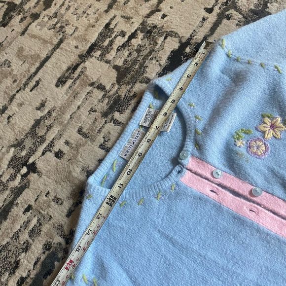 Vintage White Stag Baby Blue Embroidered Cardigan Womens Medium - Picture 6 of 8